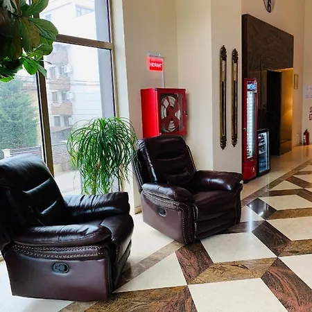 Albert Hotel 호텔